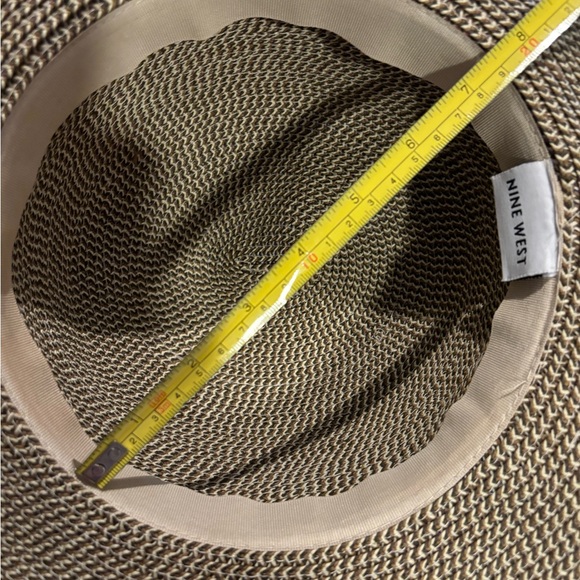 Nine West Sun hay - Picture 3 of 4